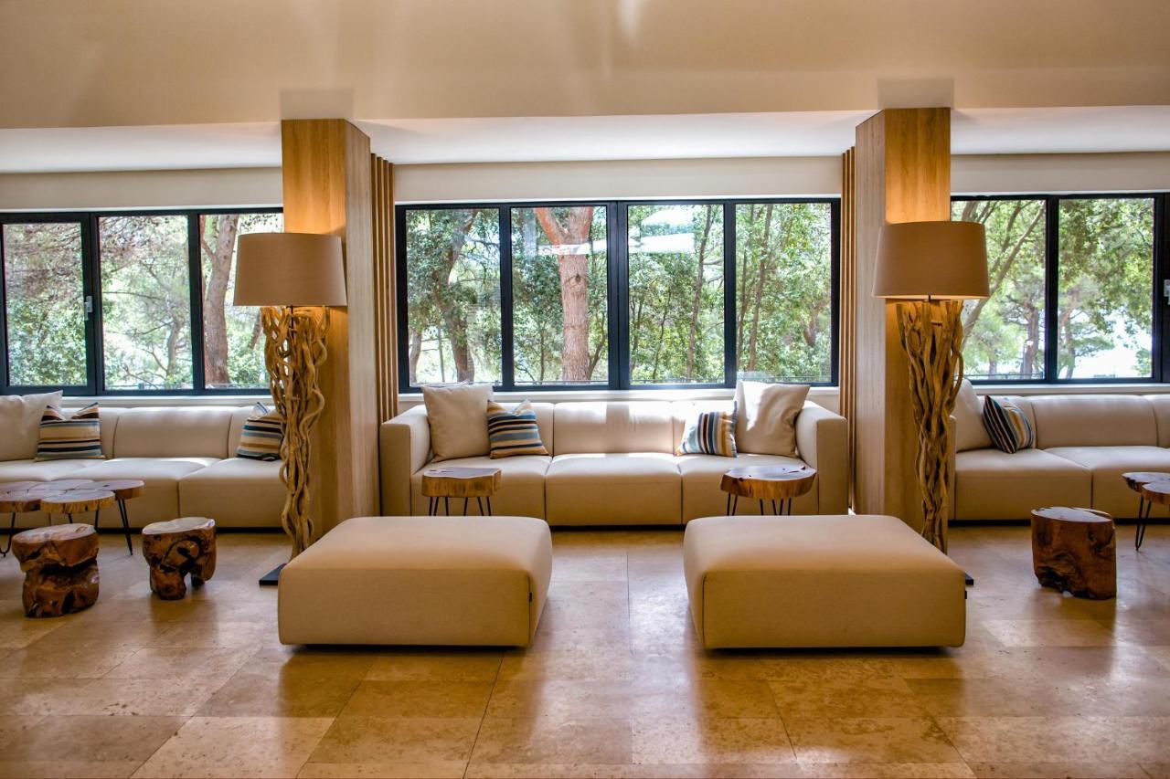 Aminess Younique Senses Resort Vrboska Buitenkant foto